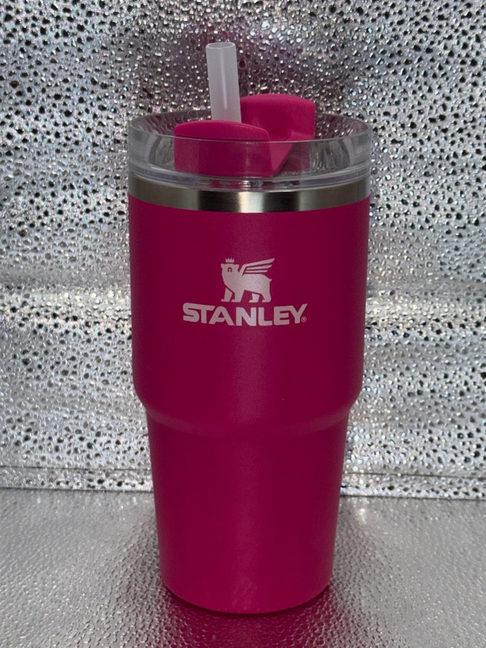 Stanley Quencher H2.0 20oz Bright Pink Handleless Tumbler Straw FlowState Lid